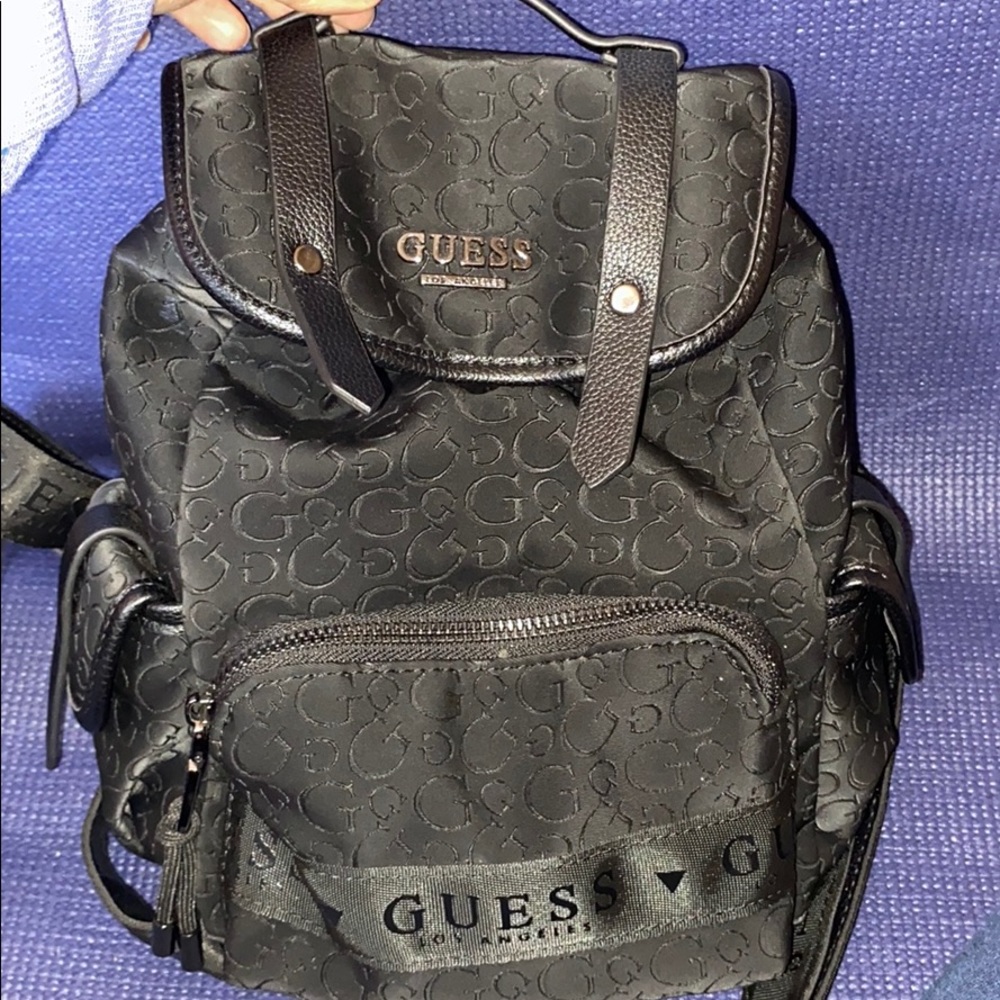 BLACK GUESS BACKPACK